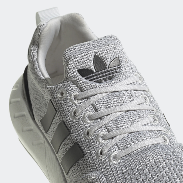 Buty do biegania damskie adidas Originals Swift Run 22 GV7969 37.5 (4.5UK) 23 cm Szare (4065418382731) - obraz 7