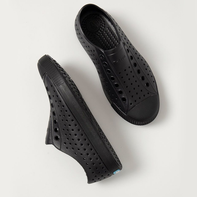 Buty sportowe męskie niskie Native Jefferson 903810-60-82 44 (10US) 28 cm Czarny (4894401139836) - obraz 4