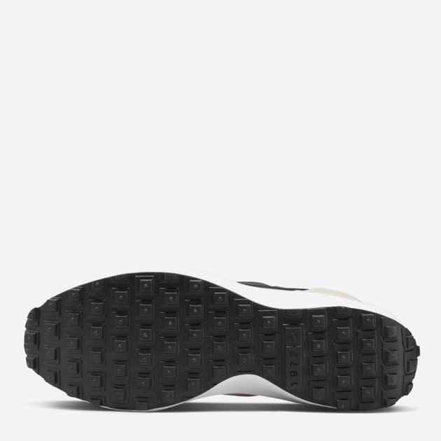 Buty sportowe damskie zamszowe na platformie do kostki Nike Waffle Debut DH9523-102 39 (8US) 25 cm Białe (196149211039) - obraz 6