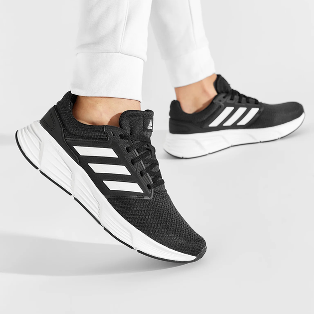 Чоловічі кросівки для бігу Adidas Galaxy 6 GW3848 43.5 (9UK) 27.5 см Чорні (4065426750461) - зображення 2