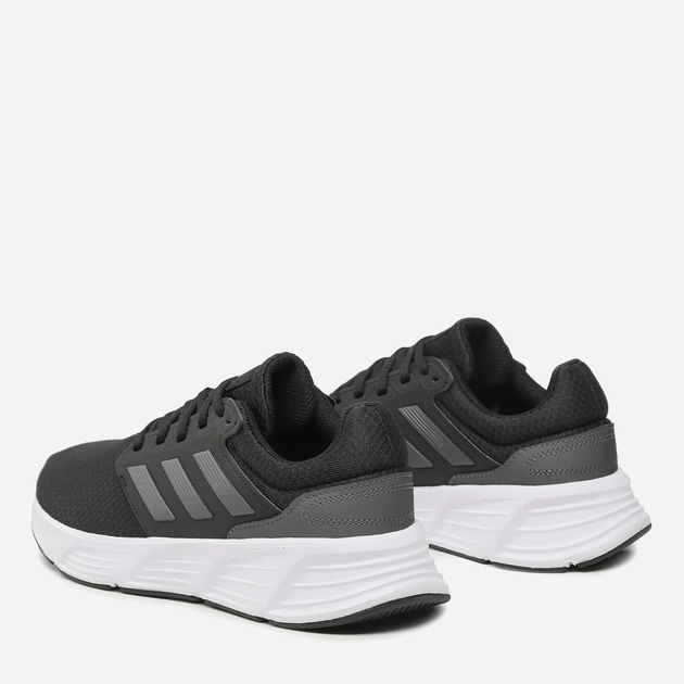 Buty do biegania męskie adidas Galaxy 6 HP2423 43.5 (9UK) 27.5 cm Czarne (4066748603749) - obraz 3