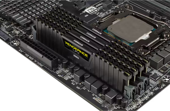 メモリー CORSAIR DDR4 8GBx4 32GB 2666MHz CORSAIR DDR4-2666MHz 8GB ×4 - メルカリ