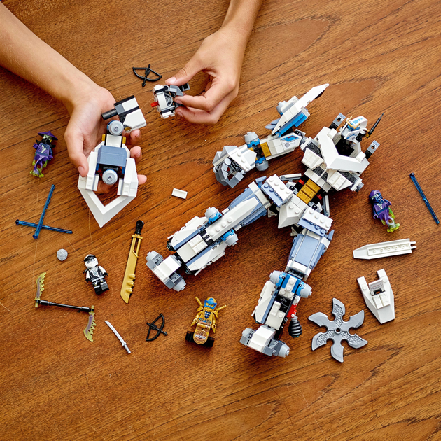 Zestaw klocków LEGO Ninjago Starcie tytanów Mech 840 elementów (71738) - obraz 4