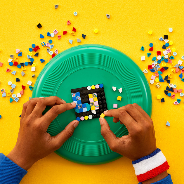 Zestaw klocków LEGO DOTS seria 7 — Sports 115 elementów (41958) - obraz 8