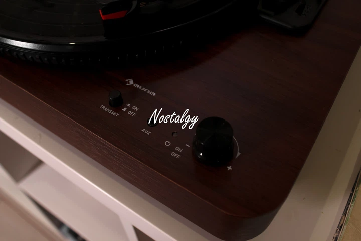 Вініловий програвач Auna TT-Classic Light Wood з вбудованими колонками, грамофон для вінілових дисків - зображення 9