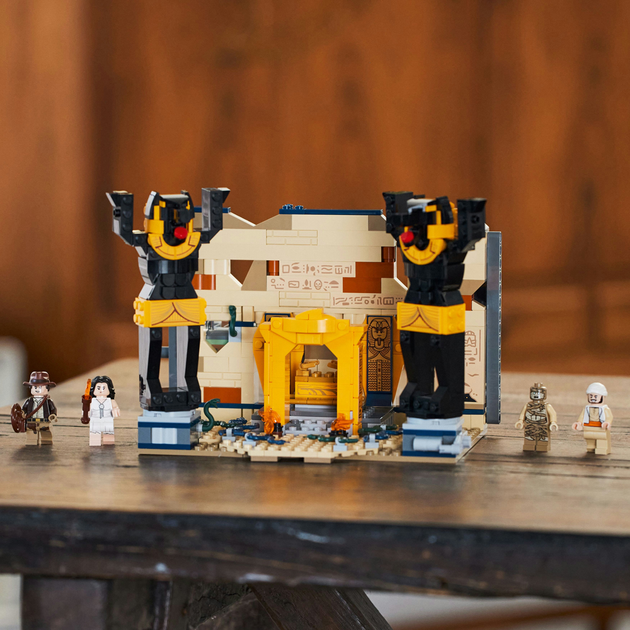Zestaw klocków LEGO Indiana Jones Ucieczka z zaginionego grobowca 600 elementów (77013) - obraz 5
