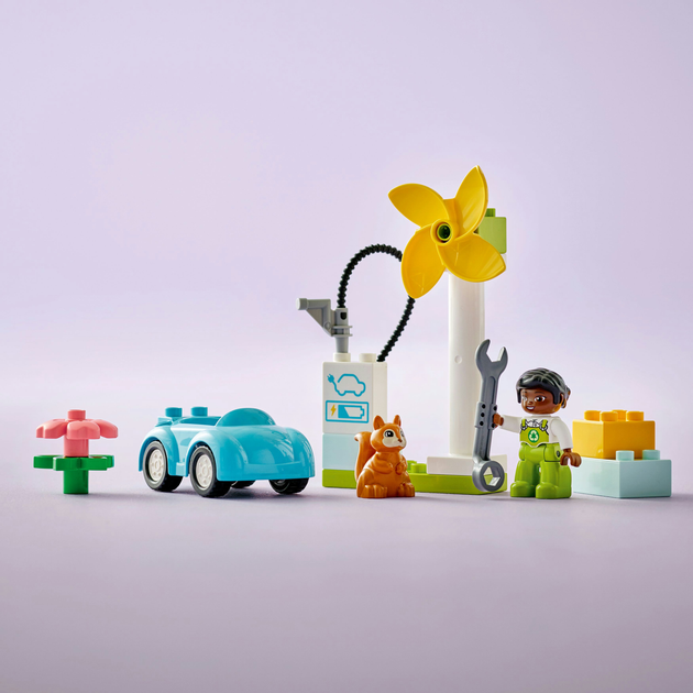 Конструктор LEGO DUPLO Town Вітрова турбіна та електромобіль 16 деталей (10985) - зображення 6