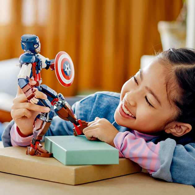 Конструктор LEGO Marvel Фігурка Капітана Америка для складання 310 деталей (76258) - зображення 3