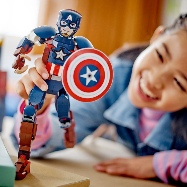 Конструктор LEGO Marvel Фігурка Капітана Америка для складання 310 деталей (76258) - зображення 6