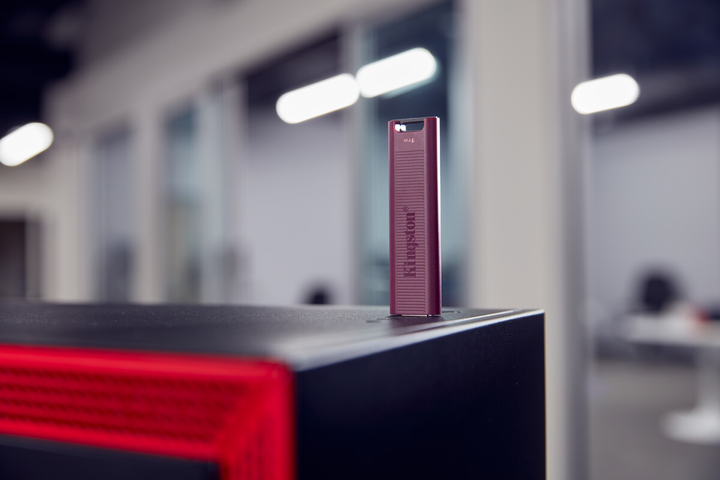 Pendrive Kingston DataTraveler Max Type-A 1 TB USB 3.2 (DTMAXA/1 TB) - obraz 7
