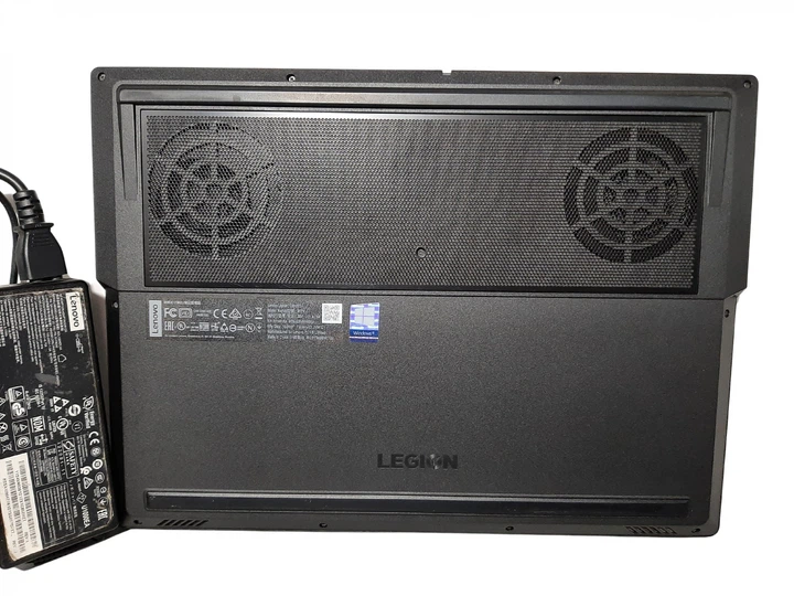 Ноутбук б/в Lenovo Legion Y530-15 IPS i5-8300H 4.0ГГц 16/256SSD+2Тб GTX 1050Ti 4Гб - зображення 5