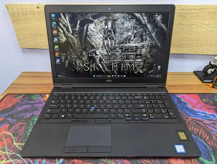 Ноутбук Ігровий ноутбук Dell 15.6 FHD|i7-8650U|16GB|SSD120Gb|MX-130 Б/В ...