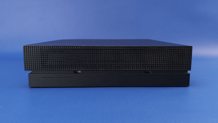 Набор Консоль Microsoft Xbox One X 1TB Black Б/У + Геймпад Беспроводной Version 2 - изображение 3