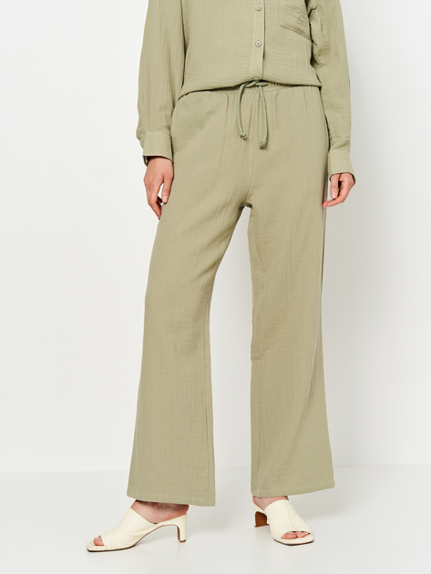 Акція на Спортивні штани жіночі Outhorn Trousers Cas F184 OTHSS23TTROF184-47S M Зелені від Rozetka