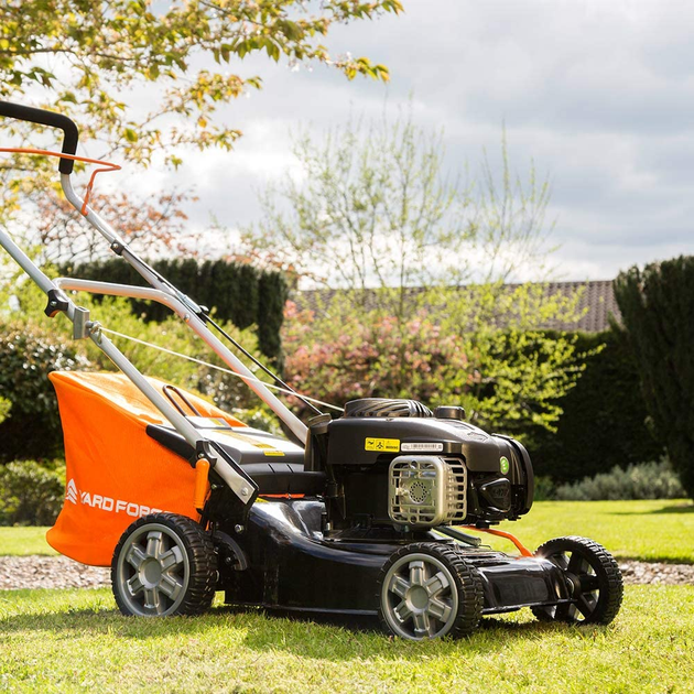 Бензиновая газонокосилка Yard Force 300e gm b41 Push 41 см Двигатель Briggs & Stratton серии 300E - Фото 1 Бензиновая газонокосилка Yard Force 300e gm b41 Push 41 см Двигатель Briggs & Stratton серии 300E - изображение 1
