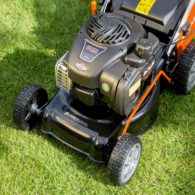 Бензиновая газонокосилка Yard Force 300e gm b41 Push 41 см Двигатель Briggs & Stratton серии 300E - Фото 2 Бензиновая газонокосилка Yard Force 300e gm b41 Push 41 см Двигатель Briggs & Stratton серии 300E - изображение 2