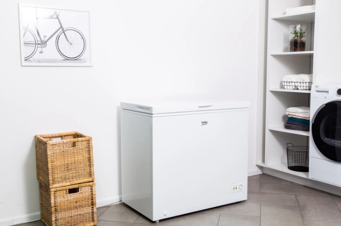Морозильний скринь Beko CF200W (6560413) - зображення 2