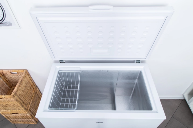 Морозильний скринь Beko CF200W (6560413) - зображення 6