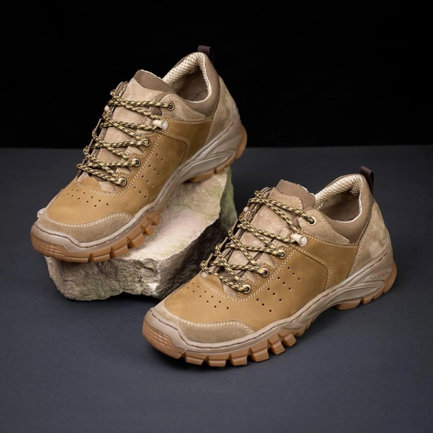 Ботинки кроссовки тактическая обувь легкие (лето) натуральная гидрофобная кожа усиленная пятка и носок Койот 48 - изображение 1