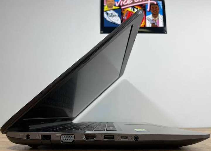 Игровой ноутбук Asus X756U / 17.3" IPS / Intel Core i5-7200U (2(4) ядра по 2.5-3.1 GHz) / 8GB DDR4 / 256GB SSD Micron+1000GB HDD / GeForce 940MX, 2GB GDDR5, 64-bit / WebCam / Win 10 Pro Lic б/у - Фото 6 Игровой ноутбук Asus X756U / 17.3" IPS / Intel Core i5-7200U (2(4) ядра по 2.5-3.1 GHz) / 8GB DDR4 / 256GB SSD Micron+1000GB HDD / GeForce 940MX, 2GB GDDR5, 64-bit / WebCam / Win 10 Pro Lic б/у - изображение 6