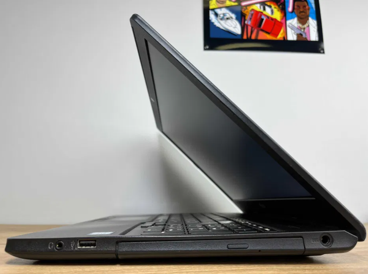FUJITSU モニター型パソコン　corei5Windows☆ Купить ноутбук Б класса Fujitsu LifeBook A557 15.6