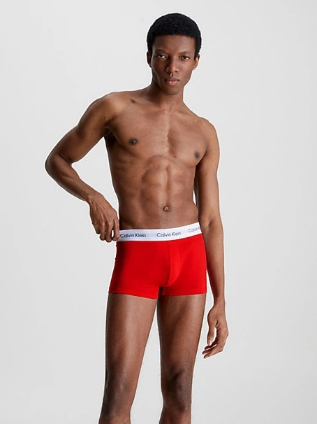 Zestaw majtek męskich typu bokserki Calvin Klein Underwear 3P Low Rise Trunk 0000U2664G-I03 M 3 szt Biały/Granatowy/Czerwony (5051145900545) - obraz 4