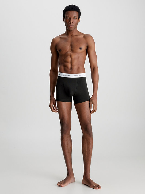 Набір трусів-боксерів чоловічих Calvin Klein Underwear 3P Trunk 0000U2662G-001 L 3 шт Чорний (5051145283358) - зображення 4