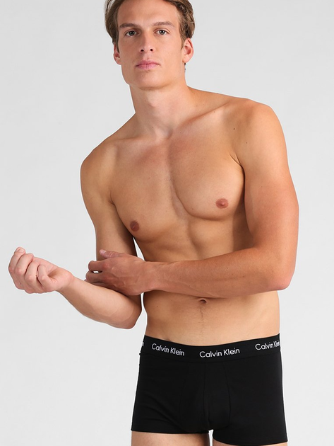 Набір трусів-боксерів чоловічих Calvin Klein Underwear 3P Low Rise Trunk 0000U2664G-4KU M 3 шт Чорний/Темно-синій/Синій (8719115000011) - зображення 4