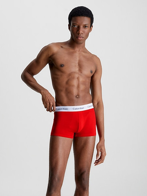 Набір трусів-боксерів чоловічих Calvin Klein Underwear 3P Low Rise Trunk 0000U2664G-I03 M 3 шт Білий/Темно-синій/Червоний (5051145900545) - зображення 4