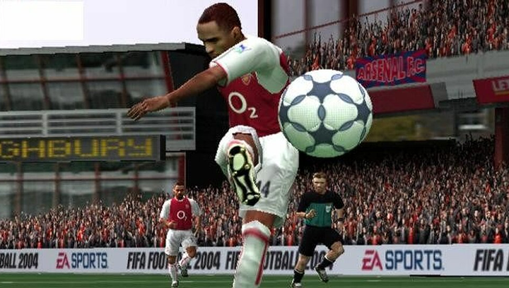Игра Sony PlayStation 2 FIFA 04 Europe Английская Версия Б/У - изображение 7
