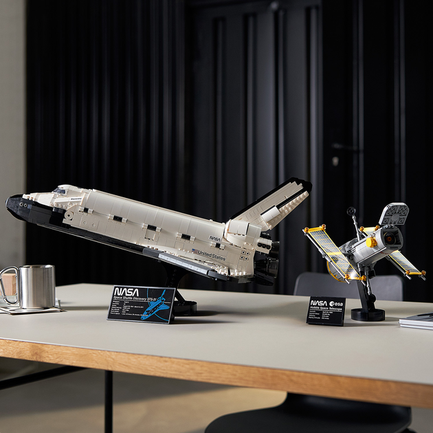 Конструктор LEGO Creator Expert Космічний шатл Діскавері NASA 2354 деталі (10283) - зображення 10
