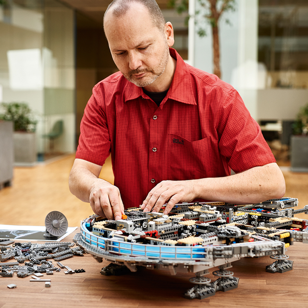 Конструктор LEGO Star Wars Сокіл Тисячоліття 7541 деталь (75192) - зображення 6