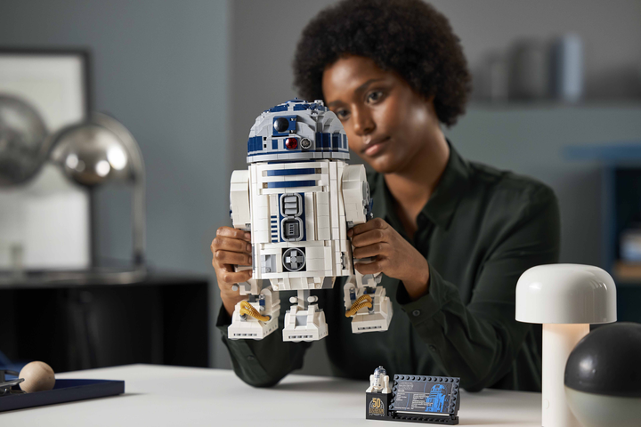 Конструктор LEGO Star Wars R2-D2 2314 деталей (75308) - зображення 3