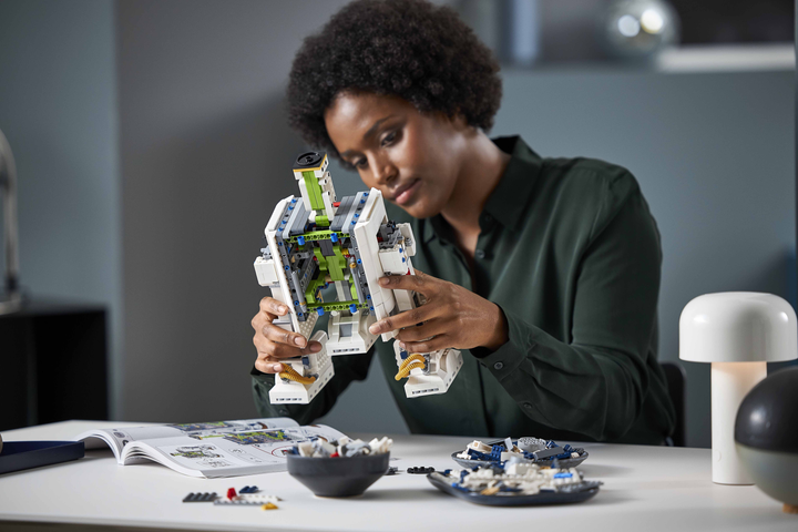 Конструктор LEGO Star Wars R2-D2 2314 деталей (75308) - зображення 5