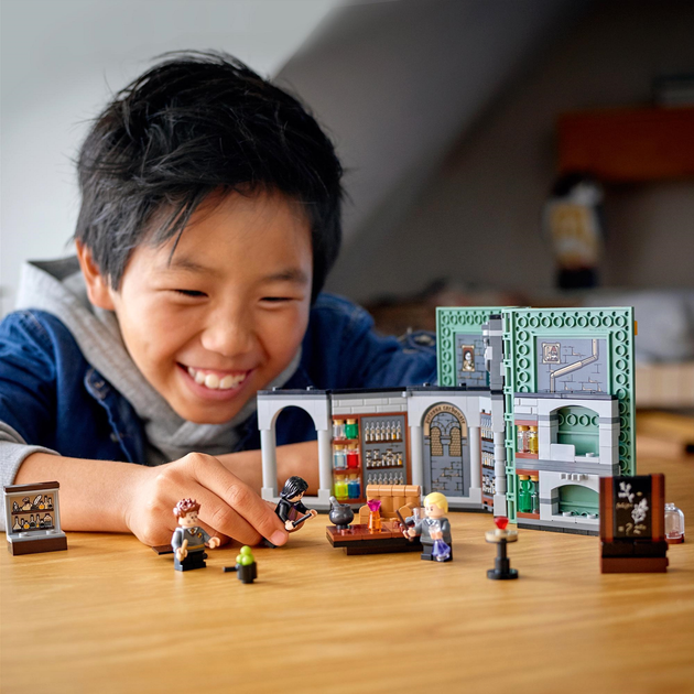 Конструктор LEGO Harry Potter У Гоґвортсі: урок зілляваріння 271 деталь (76383) - зображення 4