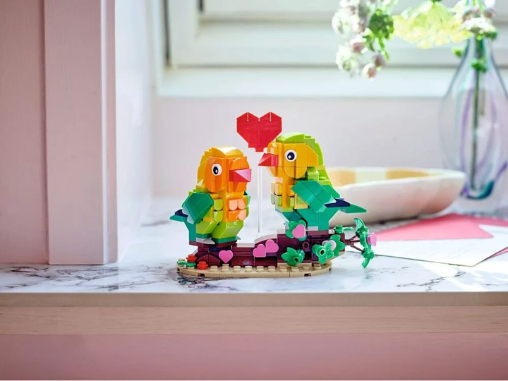 Zestaw klocków LEGO Walentynkowe papużki nierozłączki 298 elementów (40522) - obraz 3