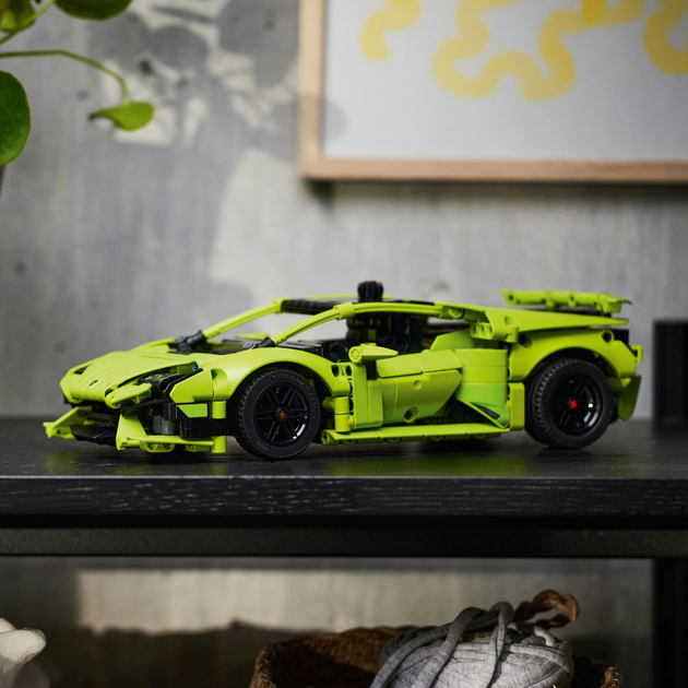 Конструктор LEGO Technic Lamborghini Huracan Tecnica 806 деталей (42161) - зображення 6
