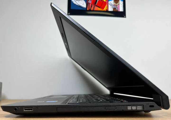 Ноутбук Lenovo B50-80 / 15.6" TN / Intel Core i3-5005U (2(4) ядра по 2 GHz) / 8GB DDR3 / 128GB SSD / HD Graphics 5500 / WebCam / Win 10 PRO Lic б/в - Фото 7 Ноутбук Lenovo B50-80 / 15.6" TN / Intel Core i3-5005U (2(4) ядра по 2 GHz) / 8GB DDR3 / 128GB SSD / HD Graphics 5500 / WebCam / Win 10 PRO Lic б/в - зображення 7