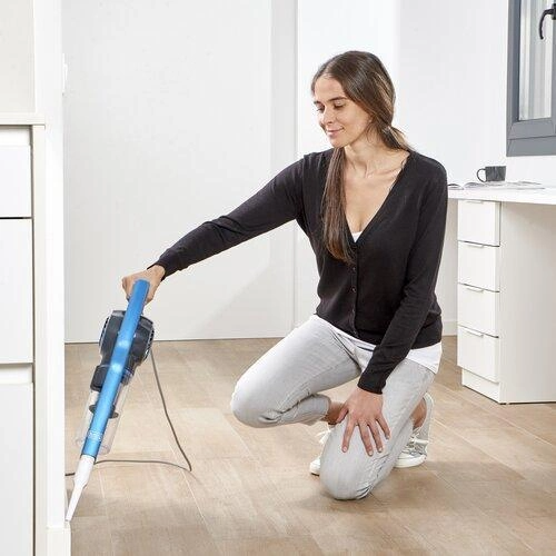 Вертикальний вакуумний пилосос (2в1) Black+Decker BXVMS600E - Фото 4 Вертикальний вакуумний пилосос (2в1) Black+Decker BXVMS600E - зображення 4