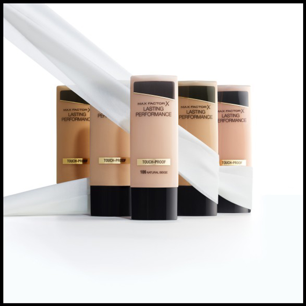 Тональна основа Max Factor Lasting Performance 102 Світло-бежевий 35 мл (0000050683352) - зображення 7