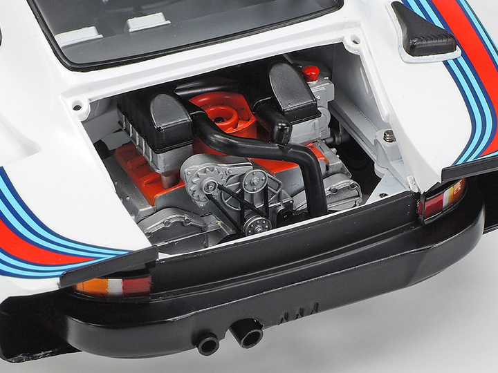 Сборная модель 1/20 авто Martini Porsche 935 Turbo Tamiya