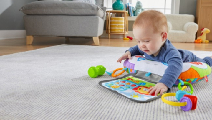 Poduszeczka pod brzuszek Fisher-Price Malego Gracza (194735047727) - obraz 4