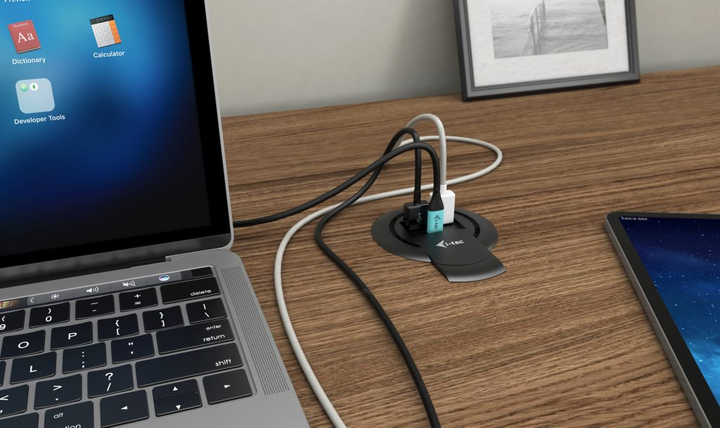 Зарядний пристрій i-Tec Fast Charger Built-in Desktop 96W для встановлення в робочий стіл (CHARGER96WD) (CHARGER96WD) - зображення 7