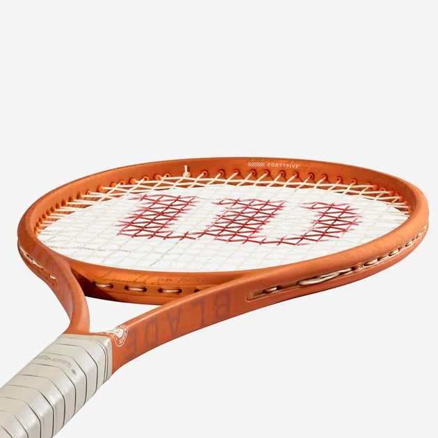 Тенісна ракетка Wilson Blade 98 18X20 V8 RG 2022 – фото, відгуки