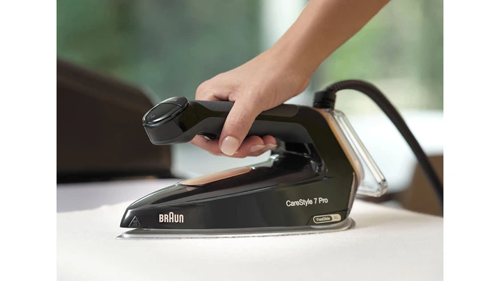 Праска з парогенератором Braun CareStyle 7 Pro IS7286BK - зображення 6