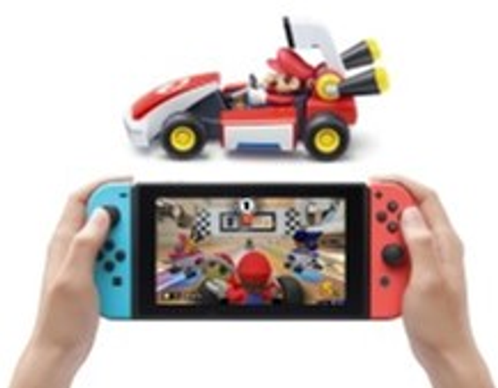 Gra Nintendo Switch Mario Kart Live: Home Circuit Luigi (Kartridż) (45496426279) - obraz 6