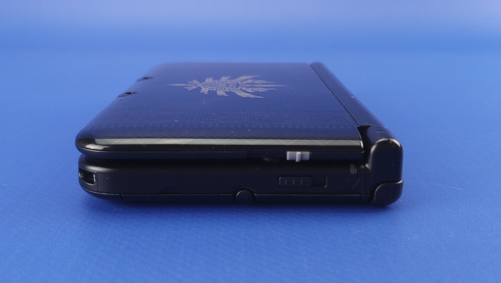 Консоль Nintendo 3DS XL The Monster Hunter 4 Limited Edition Модифицированная 32GB Black + 10 Встроенных Игр Б/У - изображение 4