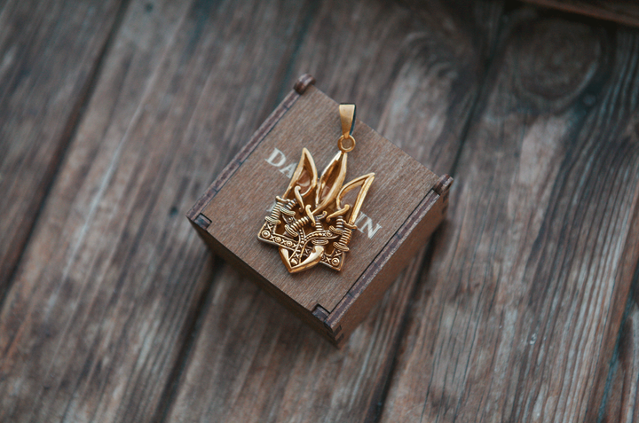 Кулон тризуб “Шаблі” з бронзи, великий (АРТ. №111b) Dadiverin Jewelry - Фото 3 Кулон тризуб “Шаблі” з бронзи, великий (АРТ. №111b) Dadiverin Jewelry - изображение 3