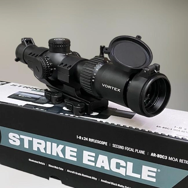Оптический прицел (Б/У) с креплением (моноблок) Vortex Strike Eagle 1-8x24 сетка AR-BDC3, 200 выстрелов - изображение 1