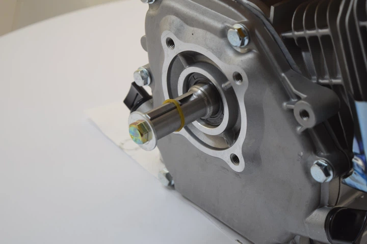 Бензиновий двигун FORTE F210GS-20 вал 20 мм. шпонка - зображення 4